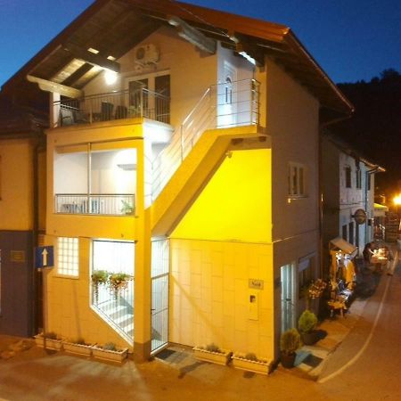 Naid Apartmani Kulen Vakuf Bagian luar foto