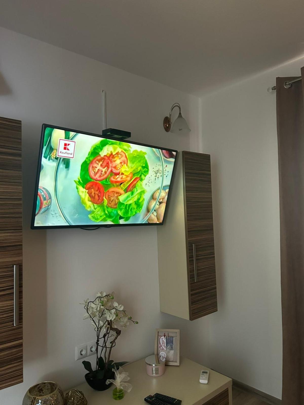 Naid Apartmani Kulen Vakuf Bagian luar foto