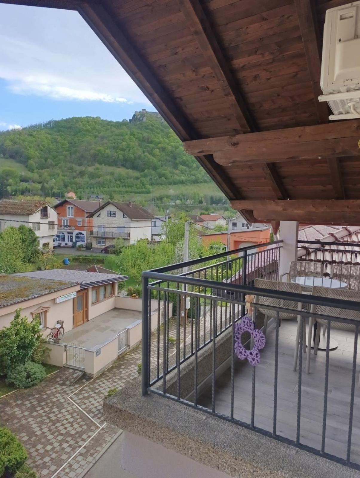 Naid Apartmani Kulen Vakuf Bagian luar foto